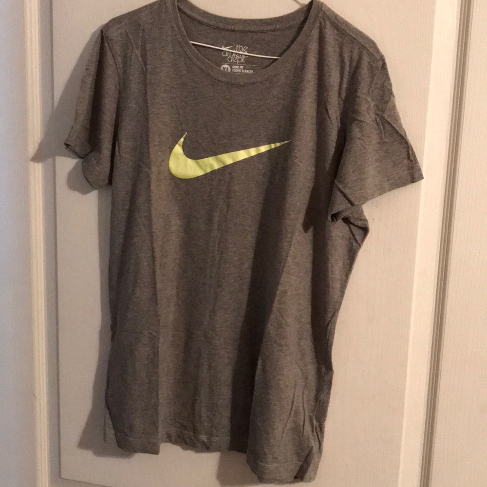 Nike t-shirt
